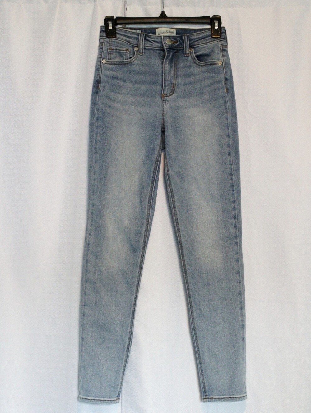 Universal Thread Blue Skinny Jeans Women's 2R - Picture 2 of 6